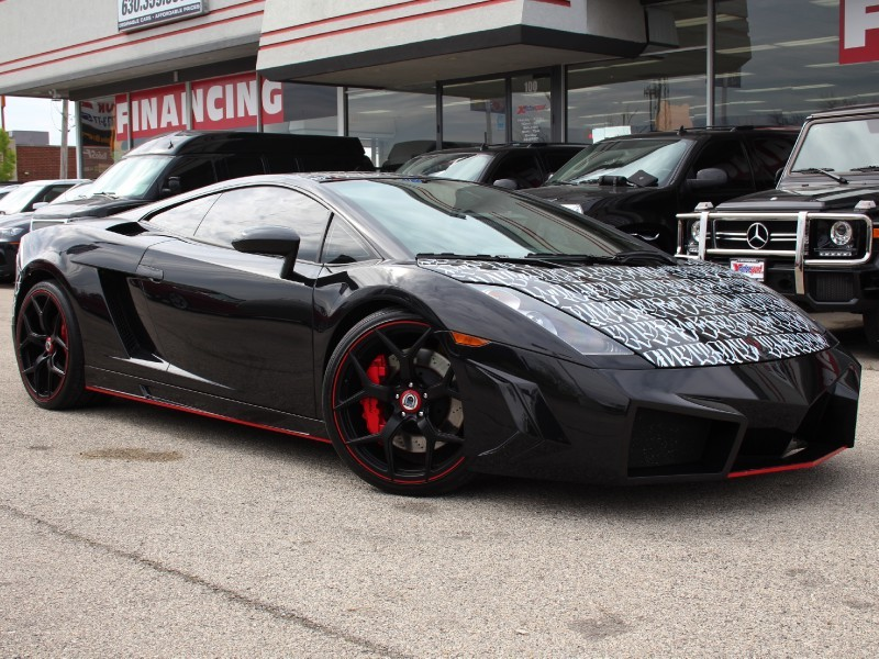 Illustration for article titled For $89,999, Is Chris Brown’s 2004 Lamborghini Gallardo The Last Word In Celebrity Customs?